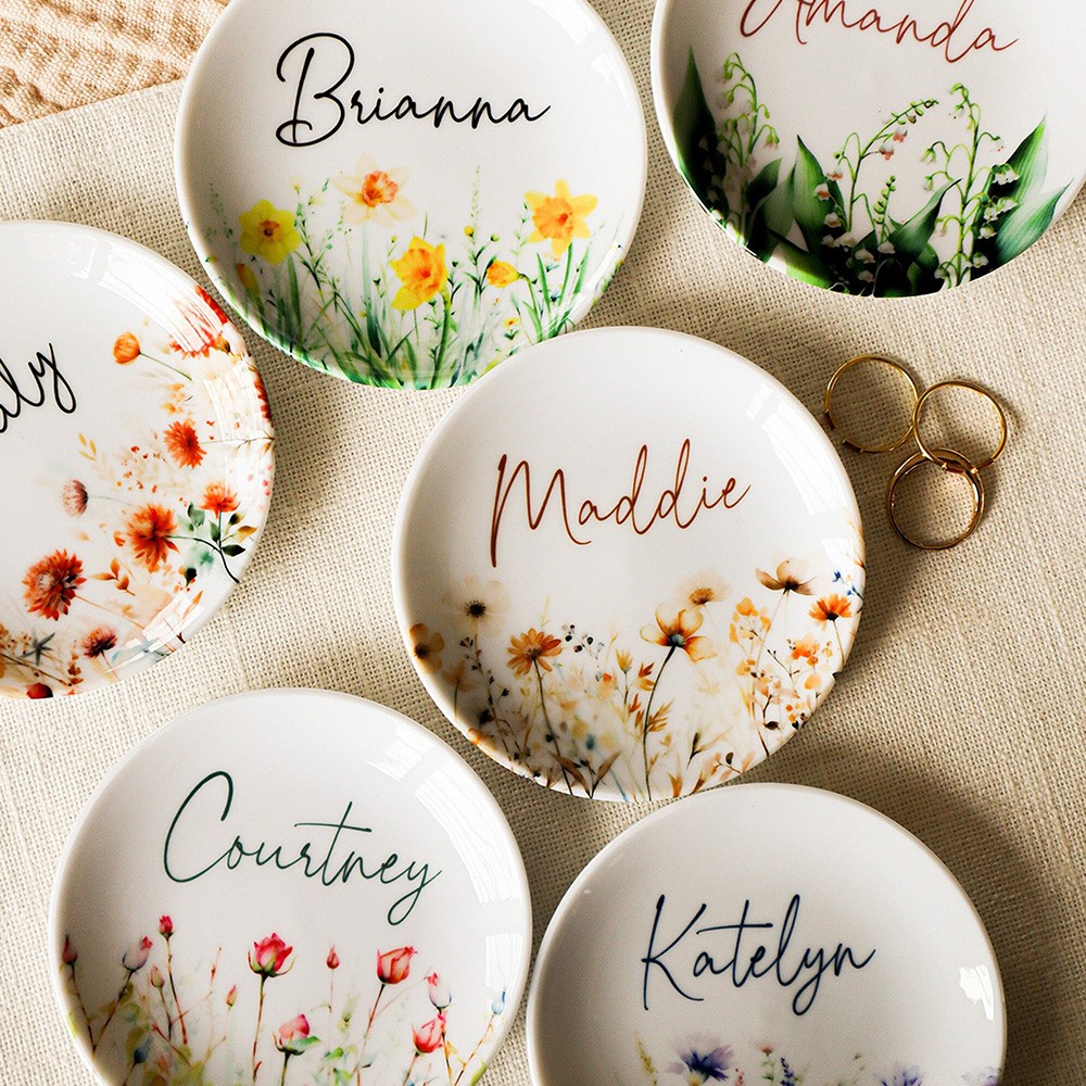 Personalized Birth Flower Jewelry Dish – Custom Watercolor Ring Tray for Birthdays & Bridesmaids
