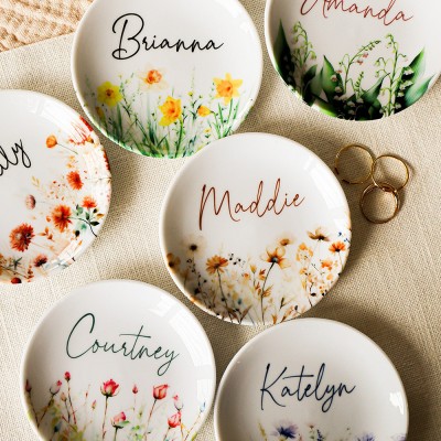 Personalized Birth Flower Jewelry Dish – Custom Watercolor Ring Tray for Birthdays & Bridesmaids