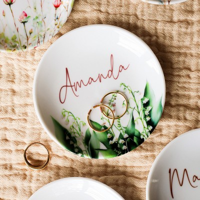 Personalized Birth Flower Jewelry Dish – Custom Watercolor Ring Tray for Birthdays & Bridesmaids